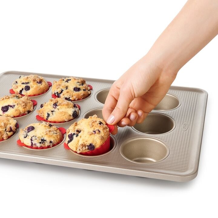 silicone-baking-cups-12-pack-t6 gg_11211000_4.jpg