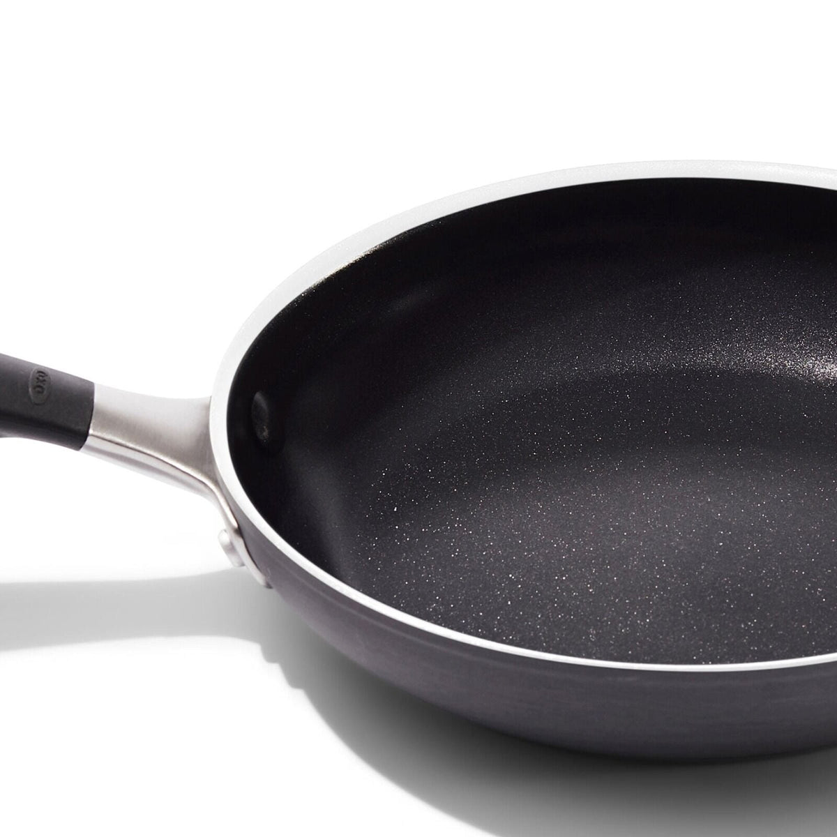 non-stick-pro-every-day-8-inch-frypan-u0 oxo_cc010468-001_nonstick-everyday-8in-fry-pan_pdp_06.jpg