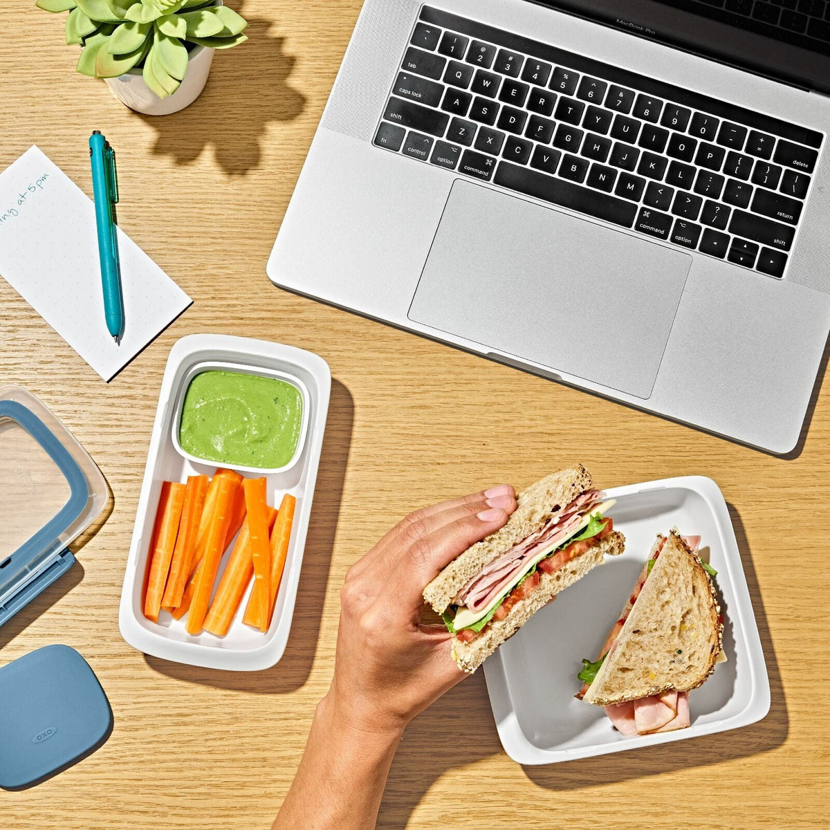 prep-and-go-snack-and-dip-container-1-6-cups-0-4-l-u1 oxo_prep-go-snack-slim-container_pdp_05_2_.jpeg
