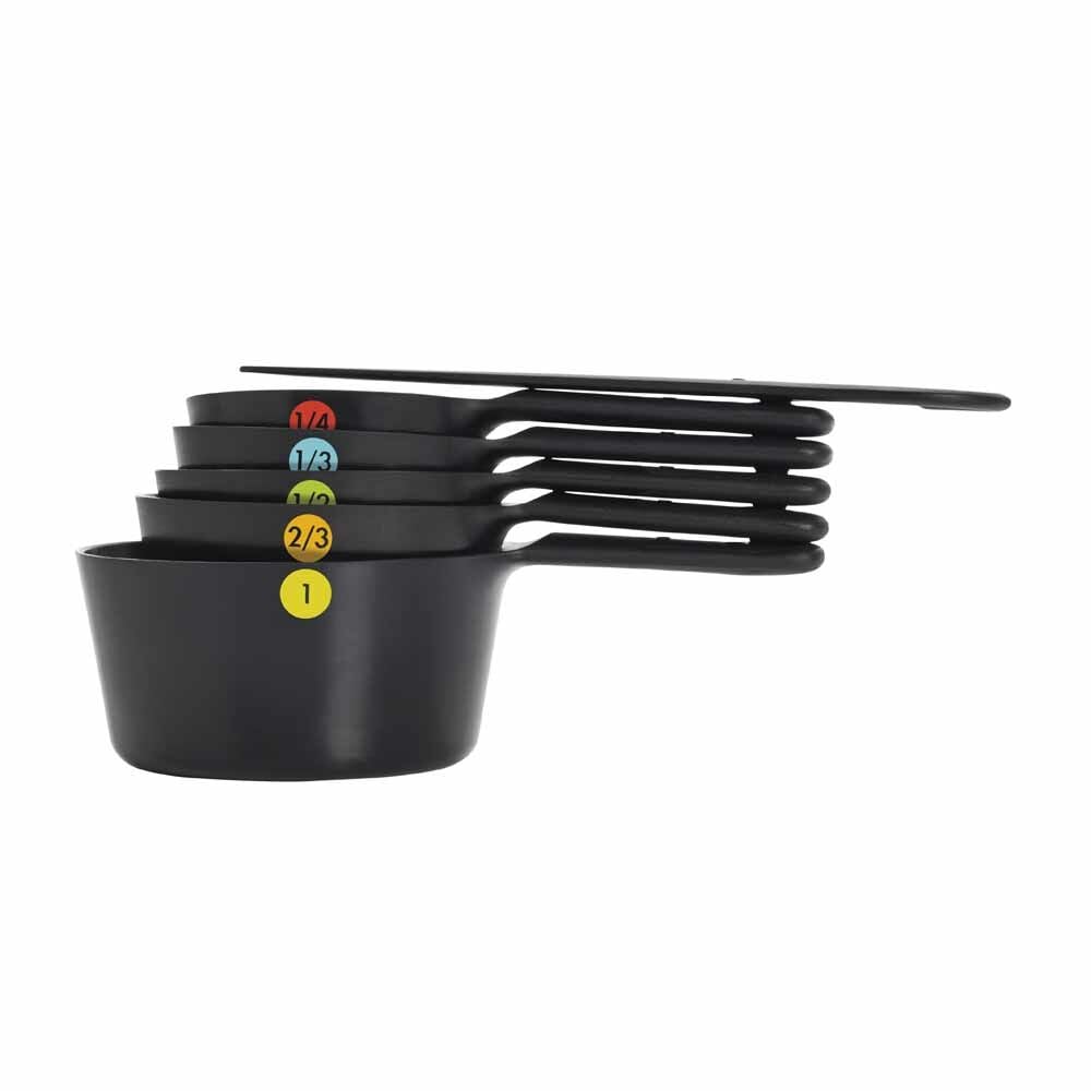 6-piece-plastic-measuring-cups-z7 11110901_.jpg