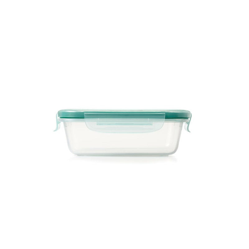 oxo-good-grips-3-cup-smart-seal-plastic-container-k2 11175300snap3cup1.jpg