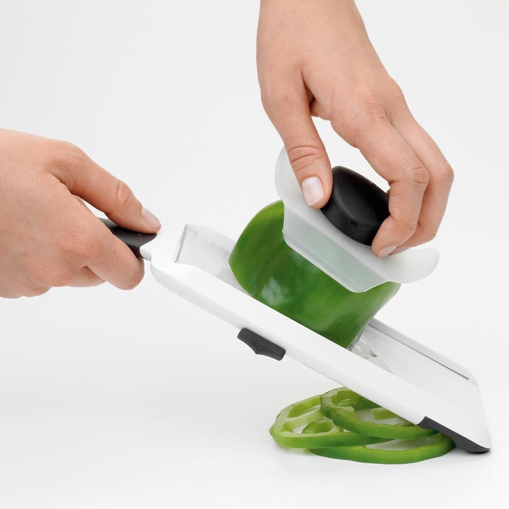 oxo-good-grips-hand-held-mandoline-slicer-i1 1119100_2_.jpg