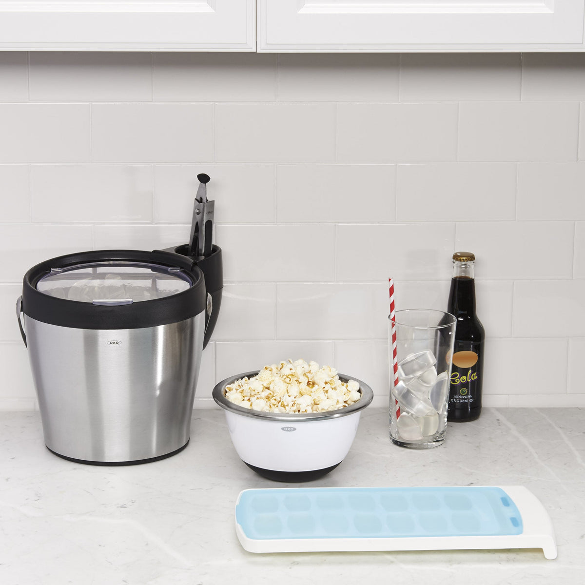 no-spill-ice-cube-tray-e6 1132080_6_no-spill_ice_cube_tray.jpg