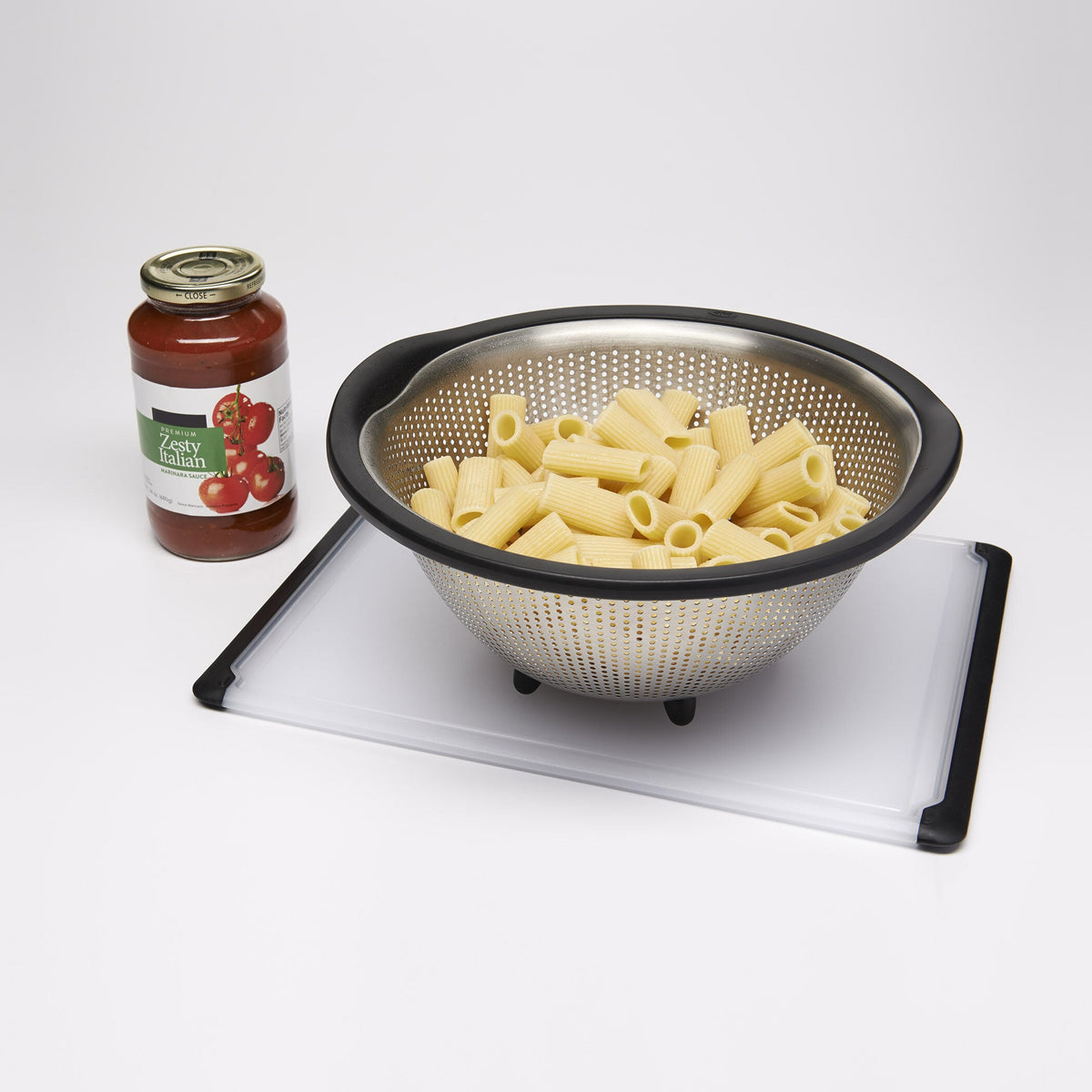 5-quart-stainless-steel-colander-t5 1134700_5_oxogoodgrips_5qtstainlesssteelcolander.jpg