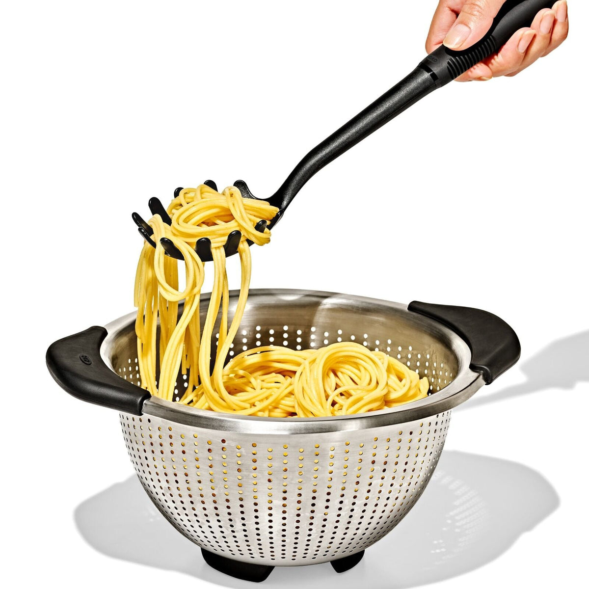 oxo-good-grips-nylon-spaghetti-server-d0 1190900v6_pdp_carousel_2.jpeg