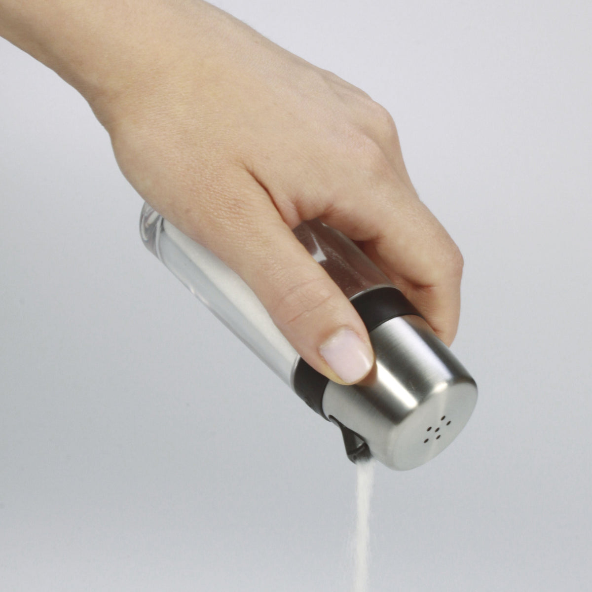 simple-salt-shaker-g4 1241980_salt_shaker_3.jpg