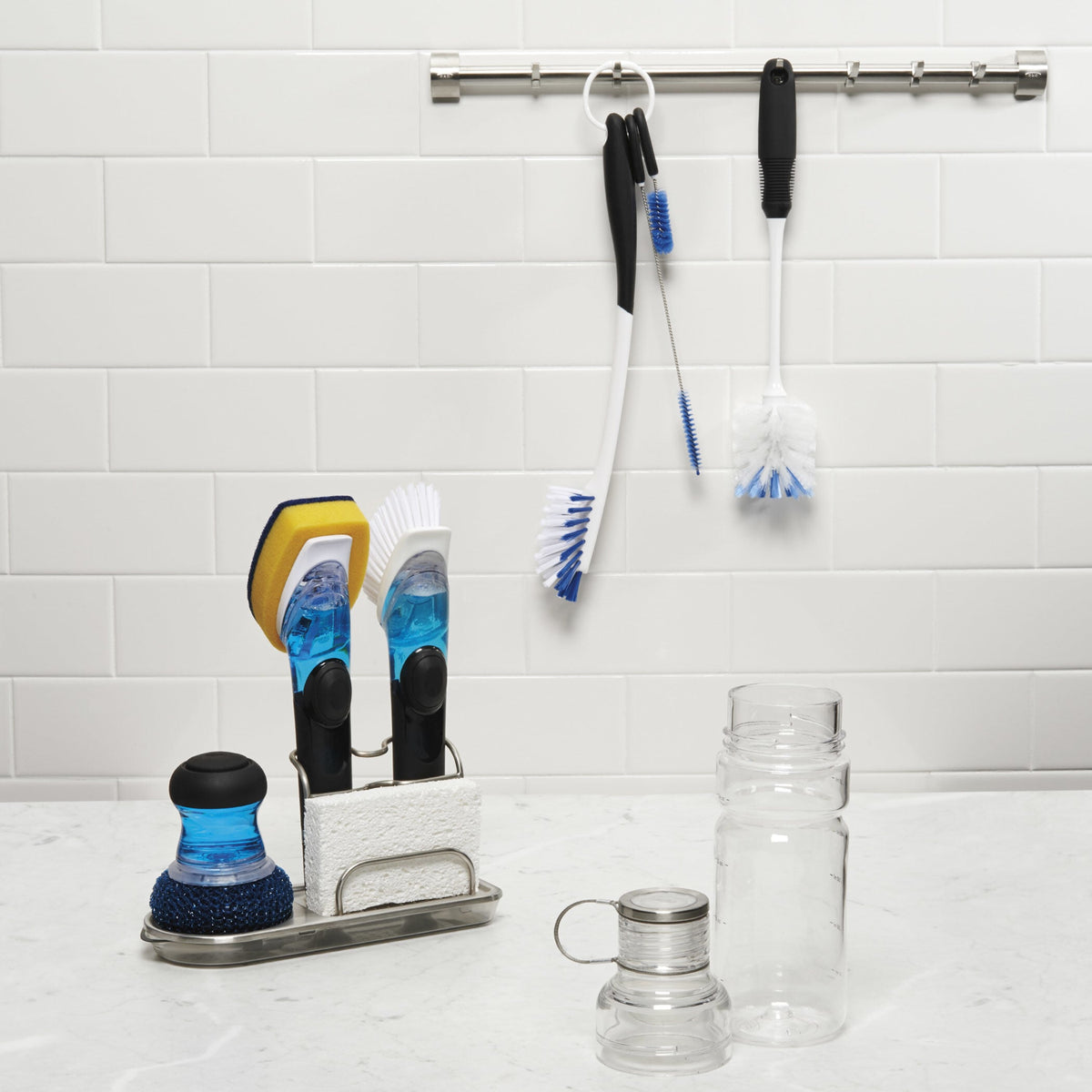 water-bottle-cleaning-set-k8 1329080_8_water_bottle_cleaning_set.jpg