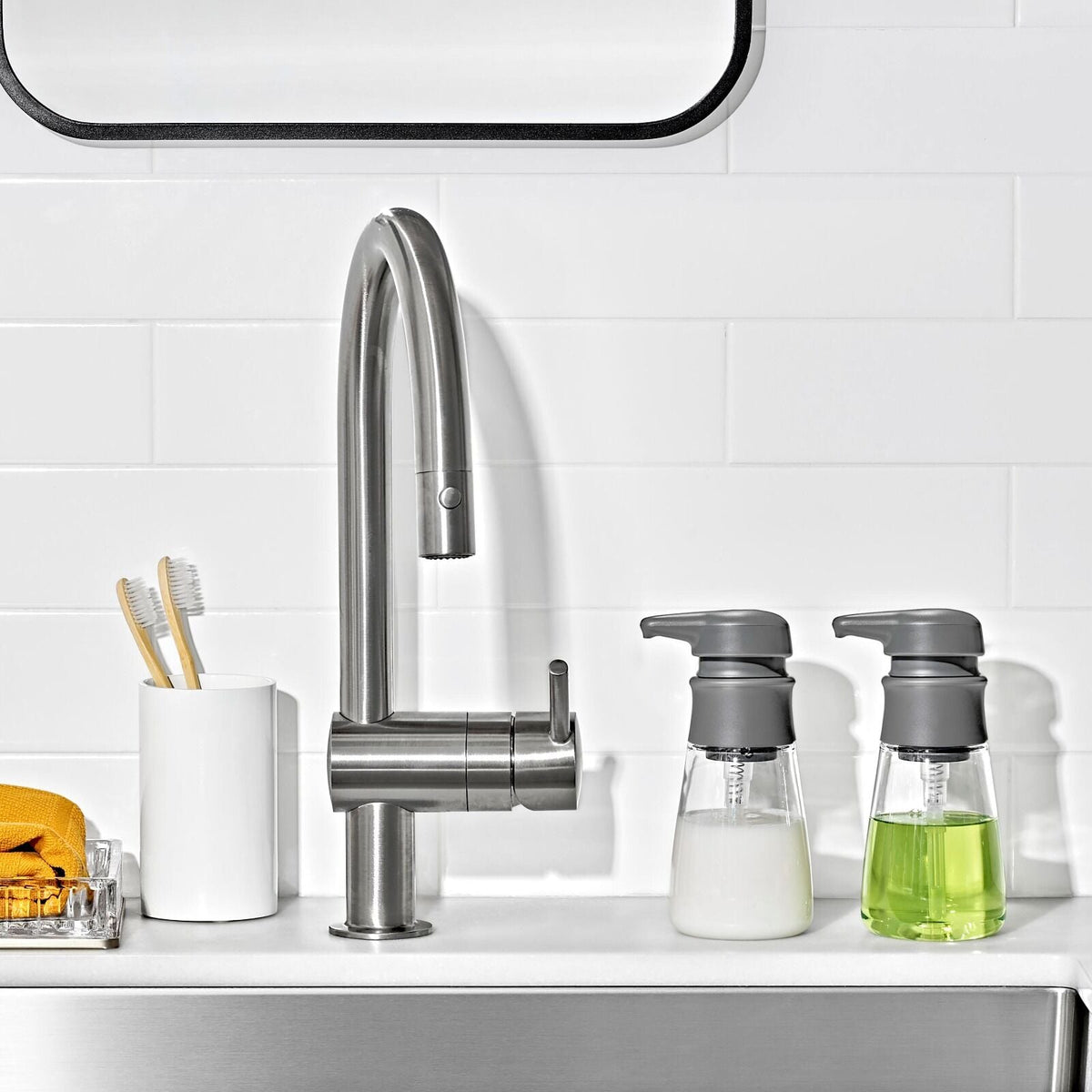 hand-soap-dispenser-10-oz-b5 13398100_11.jpg