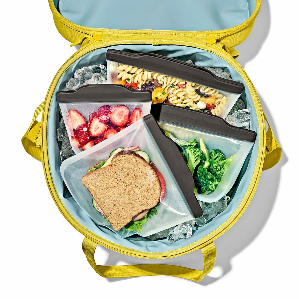 outdoor-silicone-reusable-stand-up-bag-quart-32-oz-x6 9112900_silicone_stand-up_quart_32oz_02.jpg