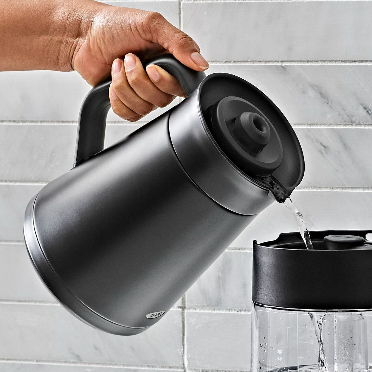 replacement-carafe-for-9-cup-coffee-maker-matte-black-x3 brew_8725100_9-cup-coffee-maker-black-carafe_pdp_04_1_.jpeg