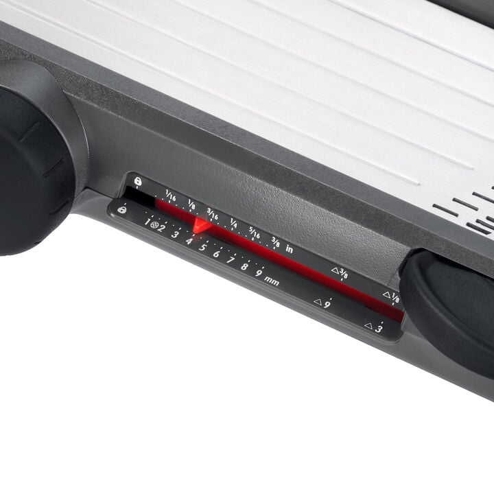 chef-s-mandoline-slicer-2-0-m8 gg_111194500_7_1_.jpg