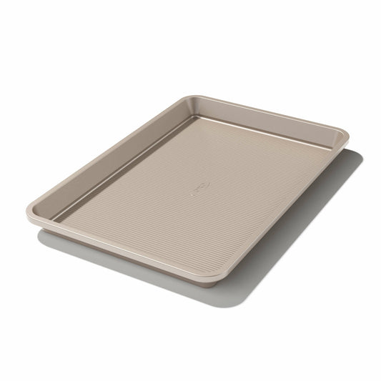 non-stick-pro-jelly-roll-pan-10-x-15-g1 gg_11160700v1_201216_01_1_.jpg
