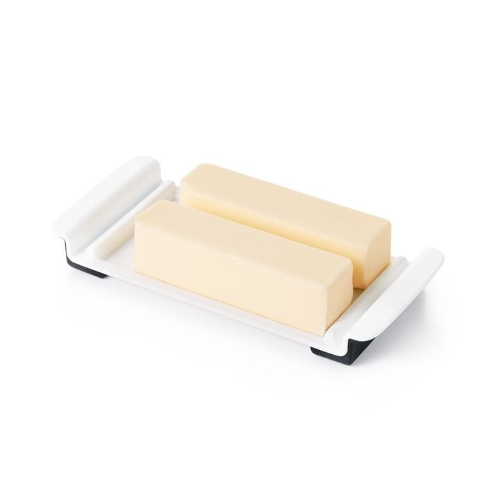 oxo-good-grips-wide-butter-dish-h7 gg_11198400_1d.jpg
