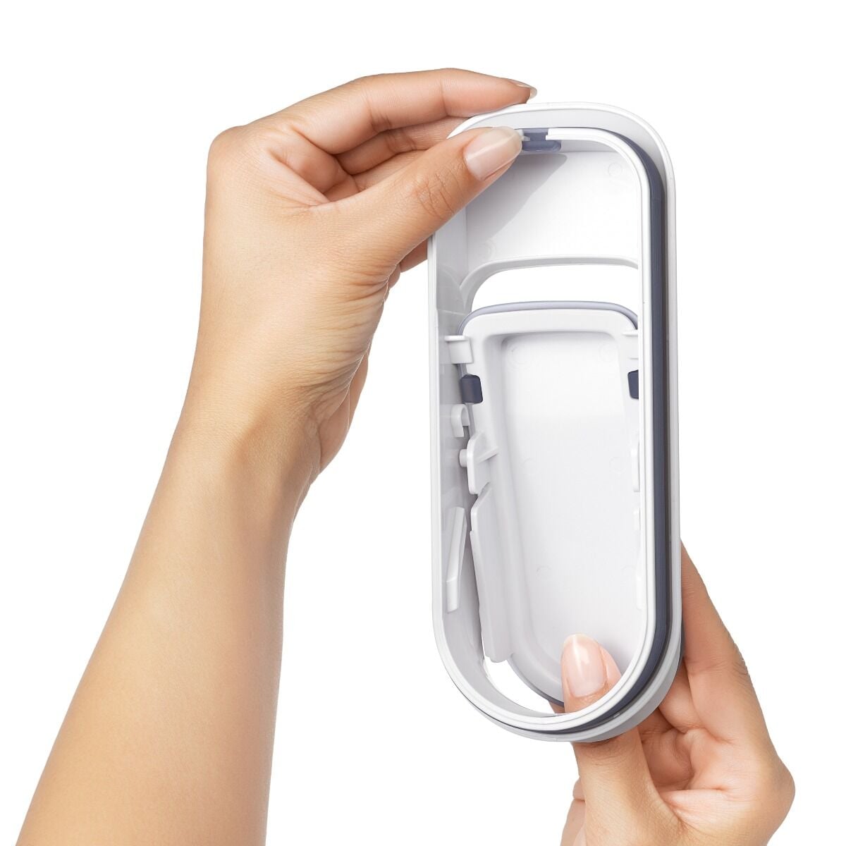 oxo-good-grips-all-purpose-dispenser-1-2-qt-f1 gg_11247400_4.jpg