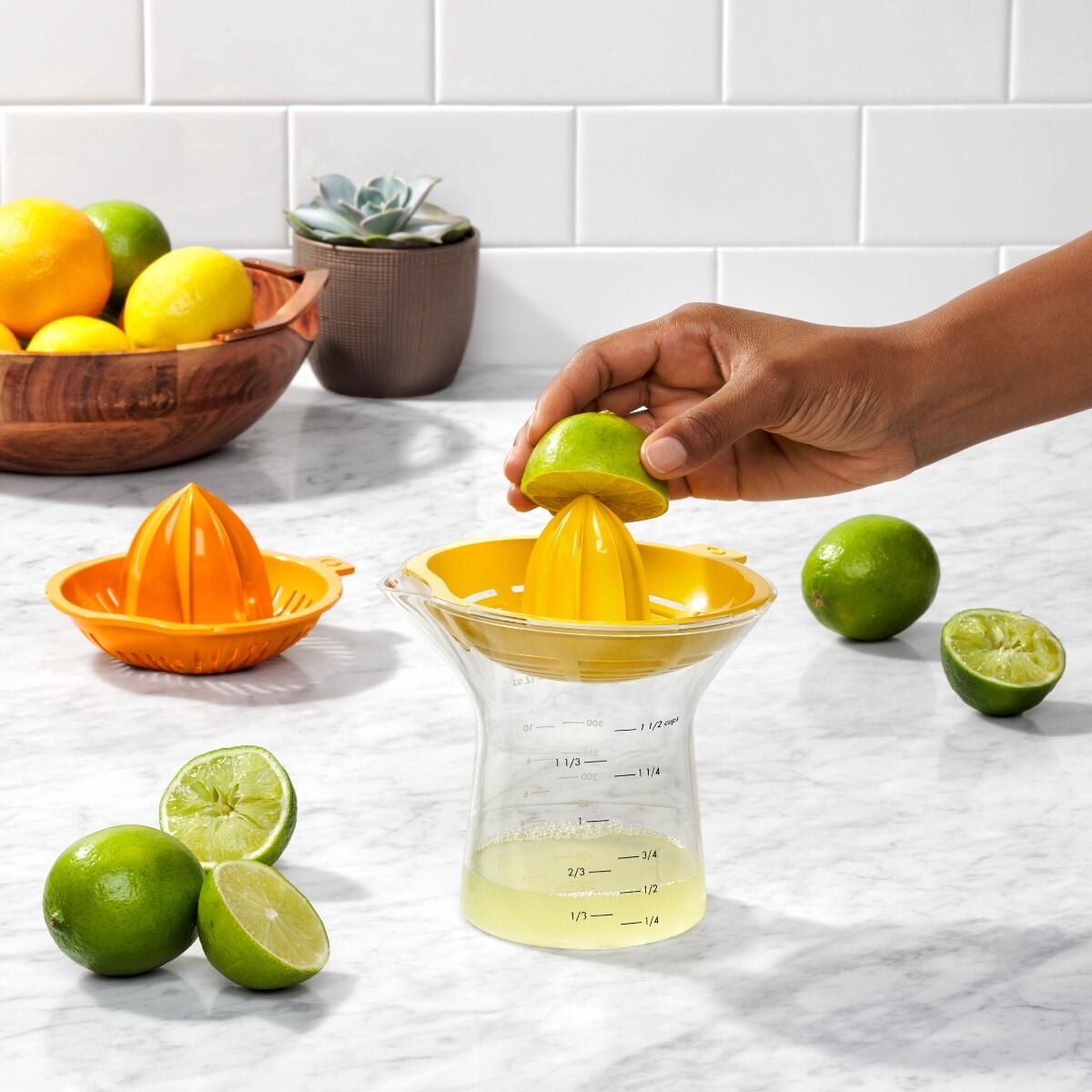 2-in-1-citrus-juicer-d1 gg_11263400_4d_1.jpg