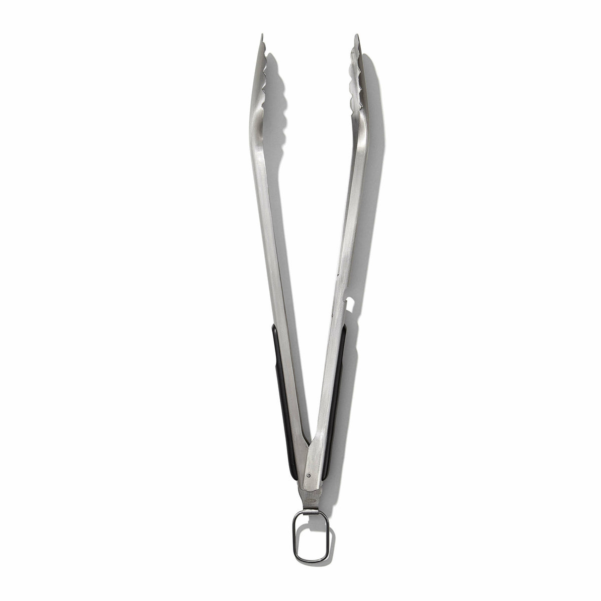 grilling-tongs-with-built-in-bottle-opener-q2 gg_11309000_050520_6_rgb_1_.jpg