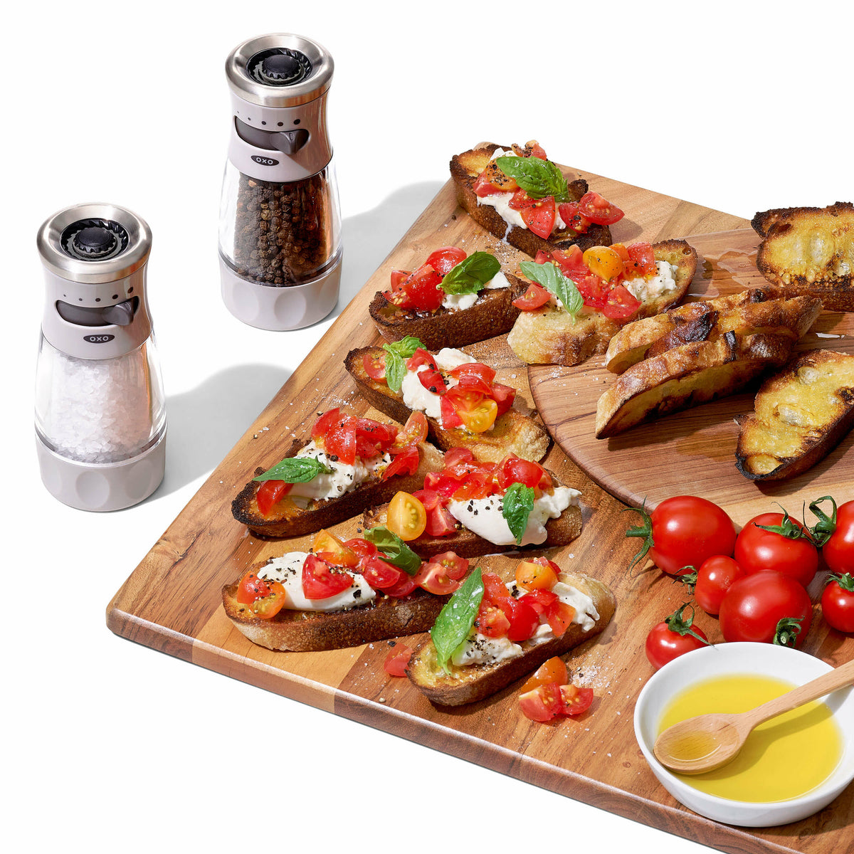 contoured-mess-free-pepper-grinder-u7 gg_11312500_9a_w_rgb_1_.jpg