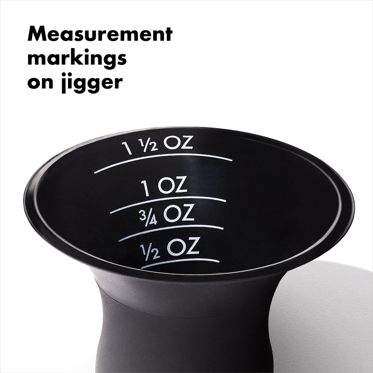 oxo-good-grips-plastic-cocktail-shaker-20-oz-590-ml-capacity-b1 gg_11327200_8a.jpg