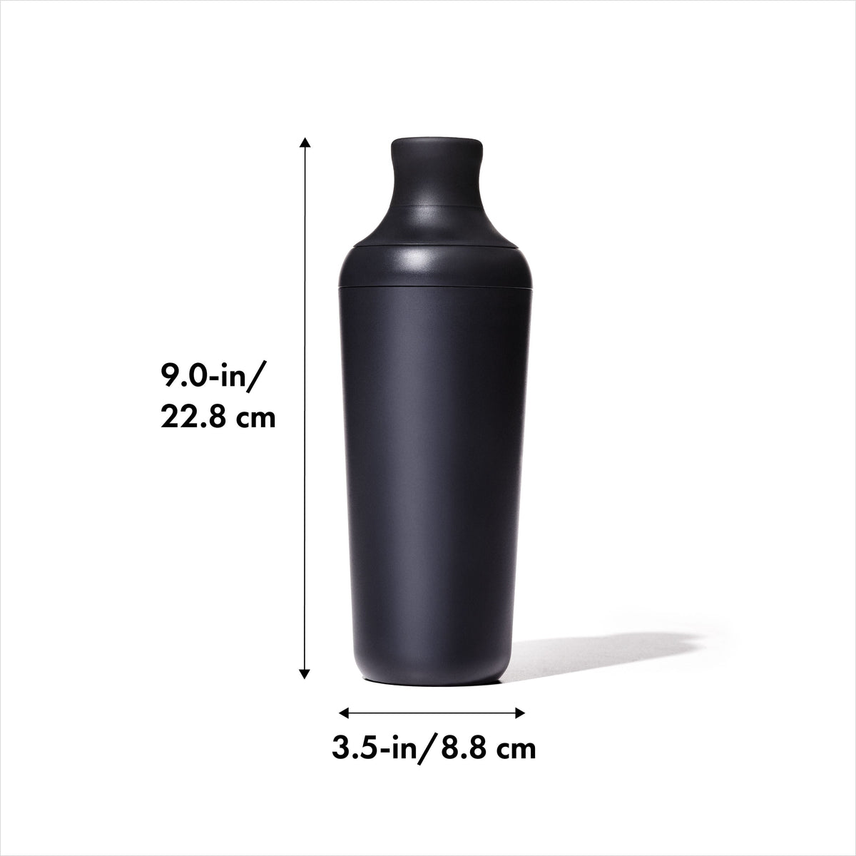 oxo-good-grips-plastic-cocktail-shaker-20-oz-590-ml-capacity-b1 gg_11327200_8dim.jpg