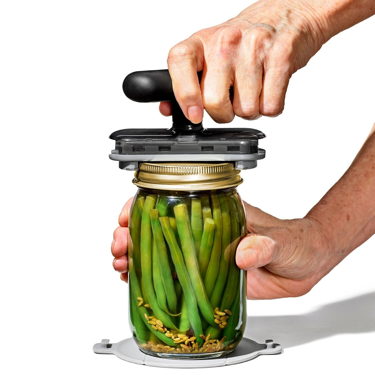 twisting-jar-opener-with-basepad-v5 gg_11332200_jaropenerwithbasepad_pdp_02_1.jpg