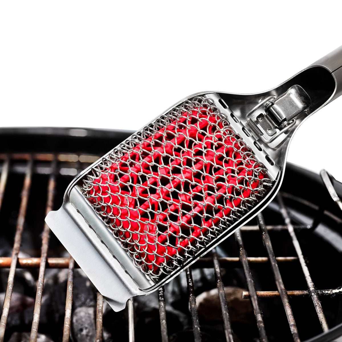 coiled-grill-brush-with-replaceable-head-r1 gg_11356300_coiledgrillbrush_pdp_04.jpg