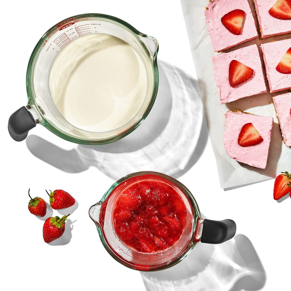 4-cup-glass-measuring-cup-k3 gg_11382000_4cupglassmeasuringcup_pdp_05.jpg