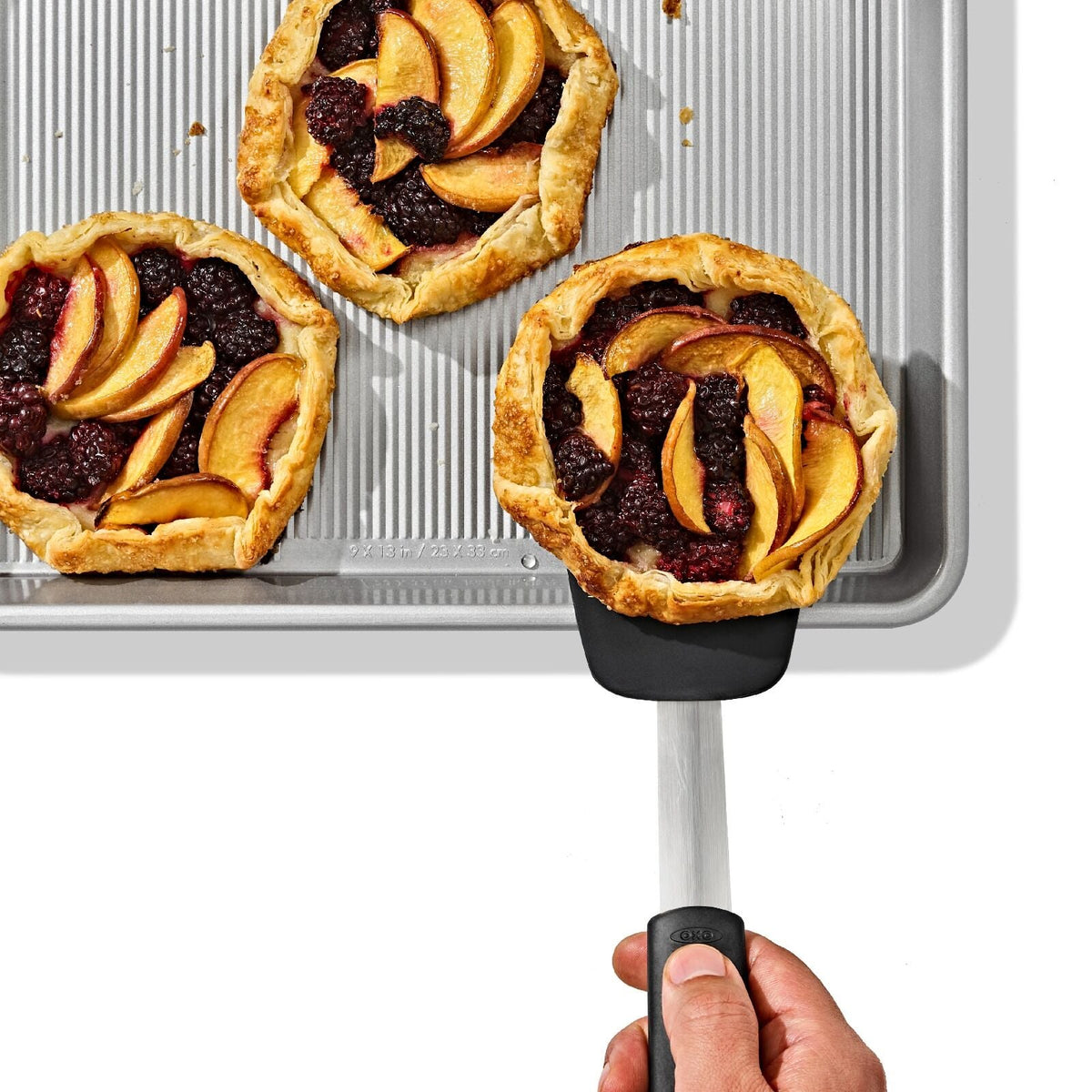 non-stick-pro-clear-coated-jelly-roll-pan-h5 gg_11435000_jelly-roll-pan_pdp_02.jpeg