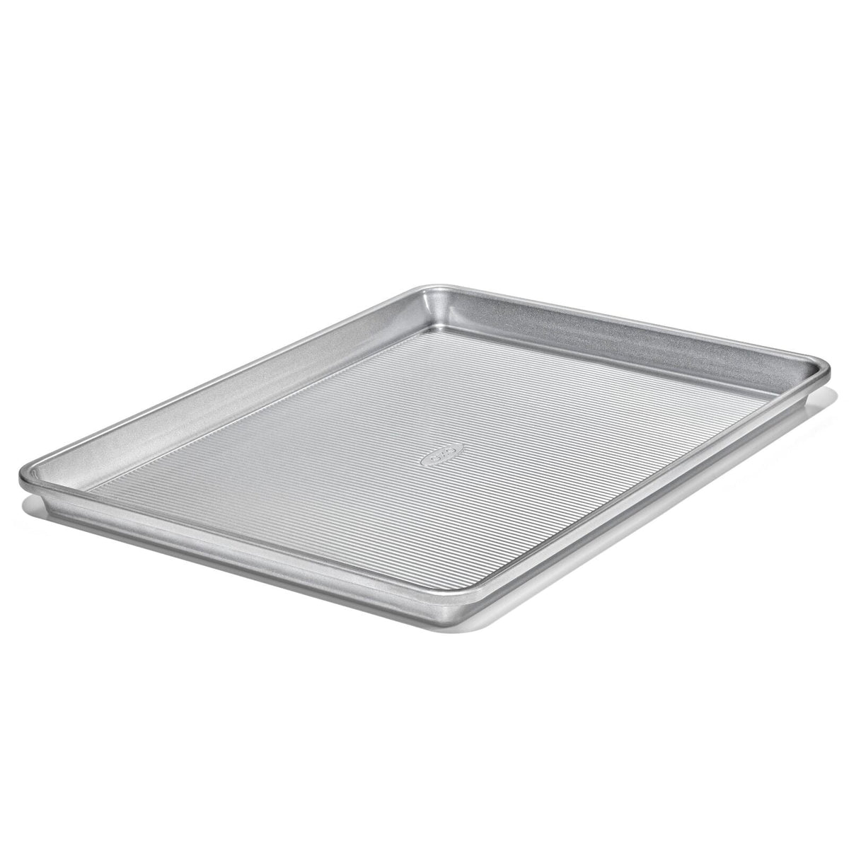 non-stick-pro-clear-coated-half-sheet-pan-j1 gg_11435300_half-sheet-pan_pdp_04.jpeg