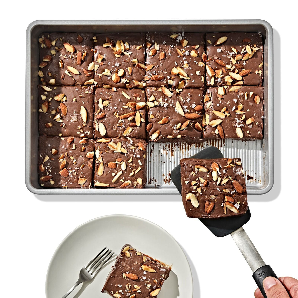 non-stick-pro-clear-coated-9inx13in-cake-pan-a6 gg_11435500_9x13-cake-pan_pdp_03.jpeg