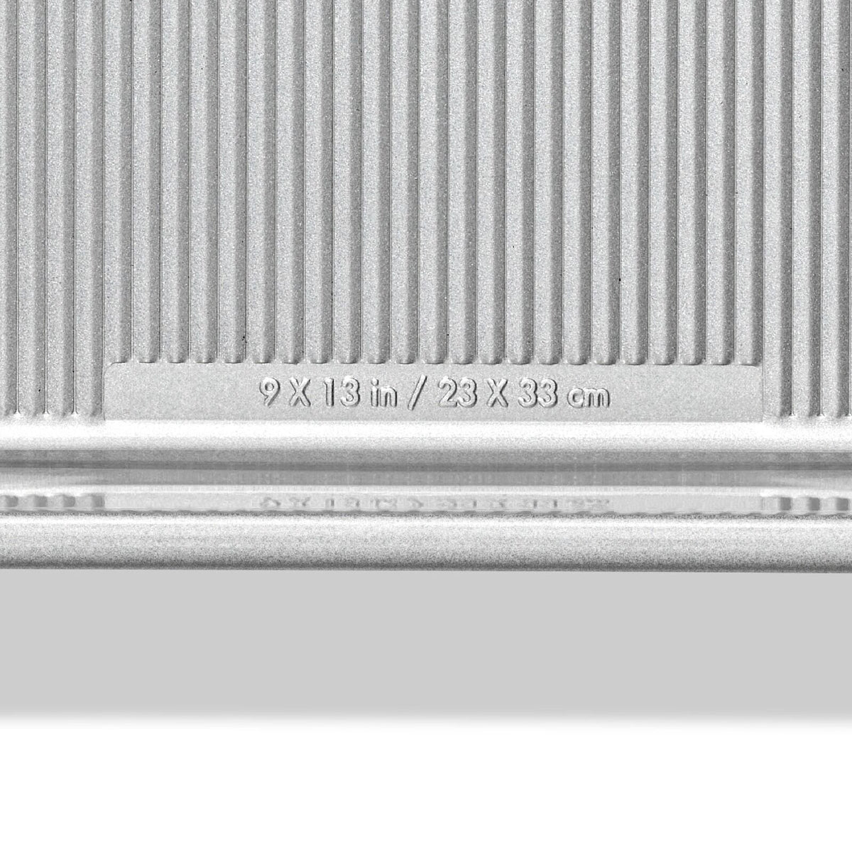 non-stick-pro-clear-coated-9inx13in-cake-pan-a6 gg_11435500_9x13-cake-pan_pdp_06.jpeg
