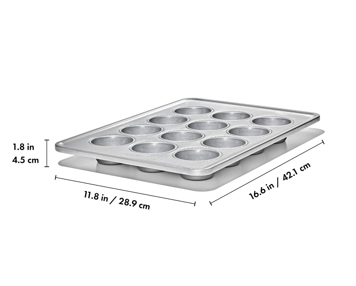 non-stick-pro-clear-coated-12-cup-muffin-pan-u8 gg_11435600_12-cup-muffin-pan_apdp_01_dim.jpeg
