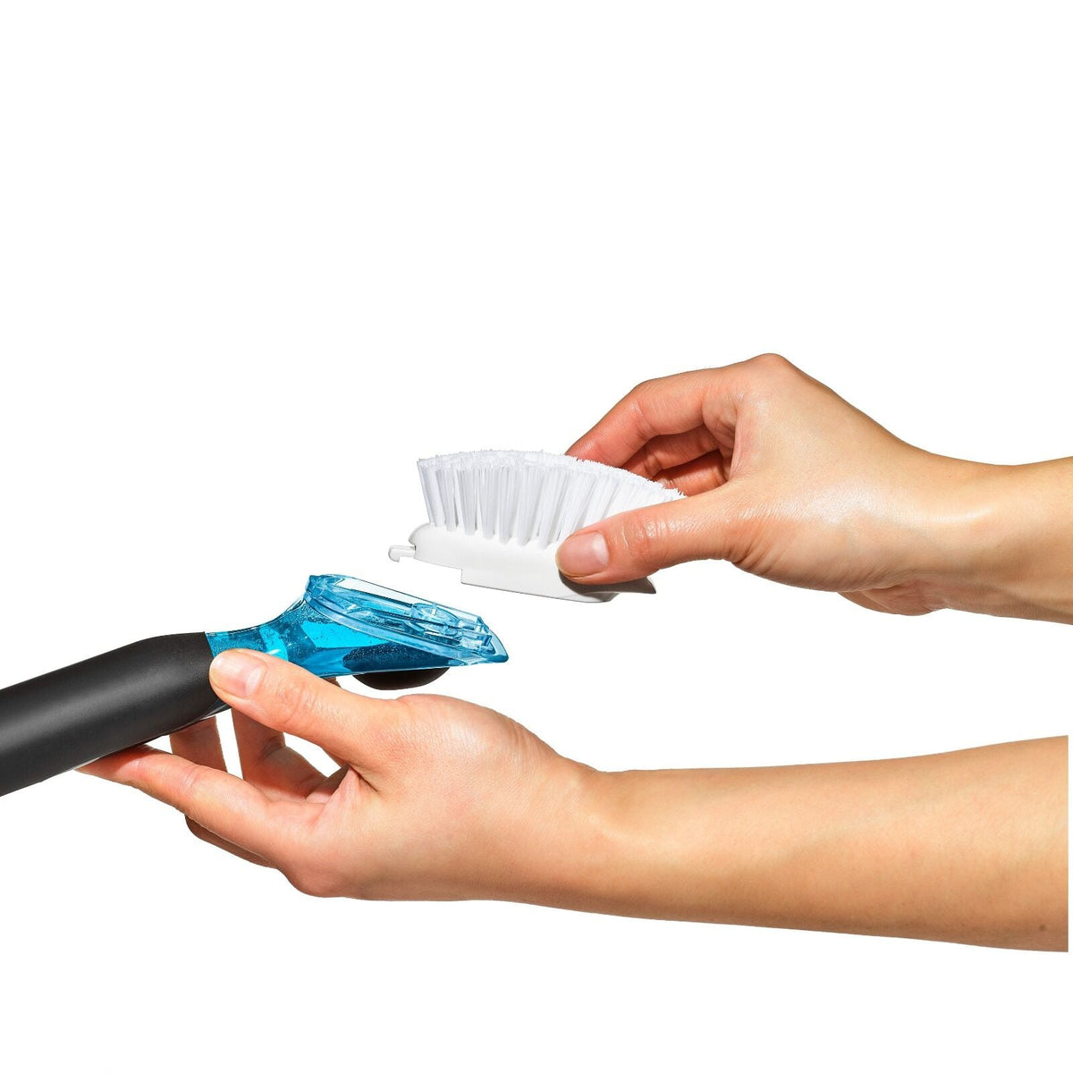 soap-dispensing-dish-brush-j6 gg_12361700_soapdispdishbrush_07_p_rgb.jpg