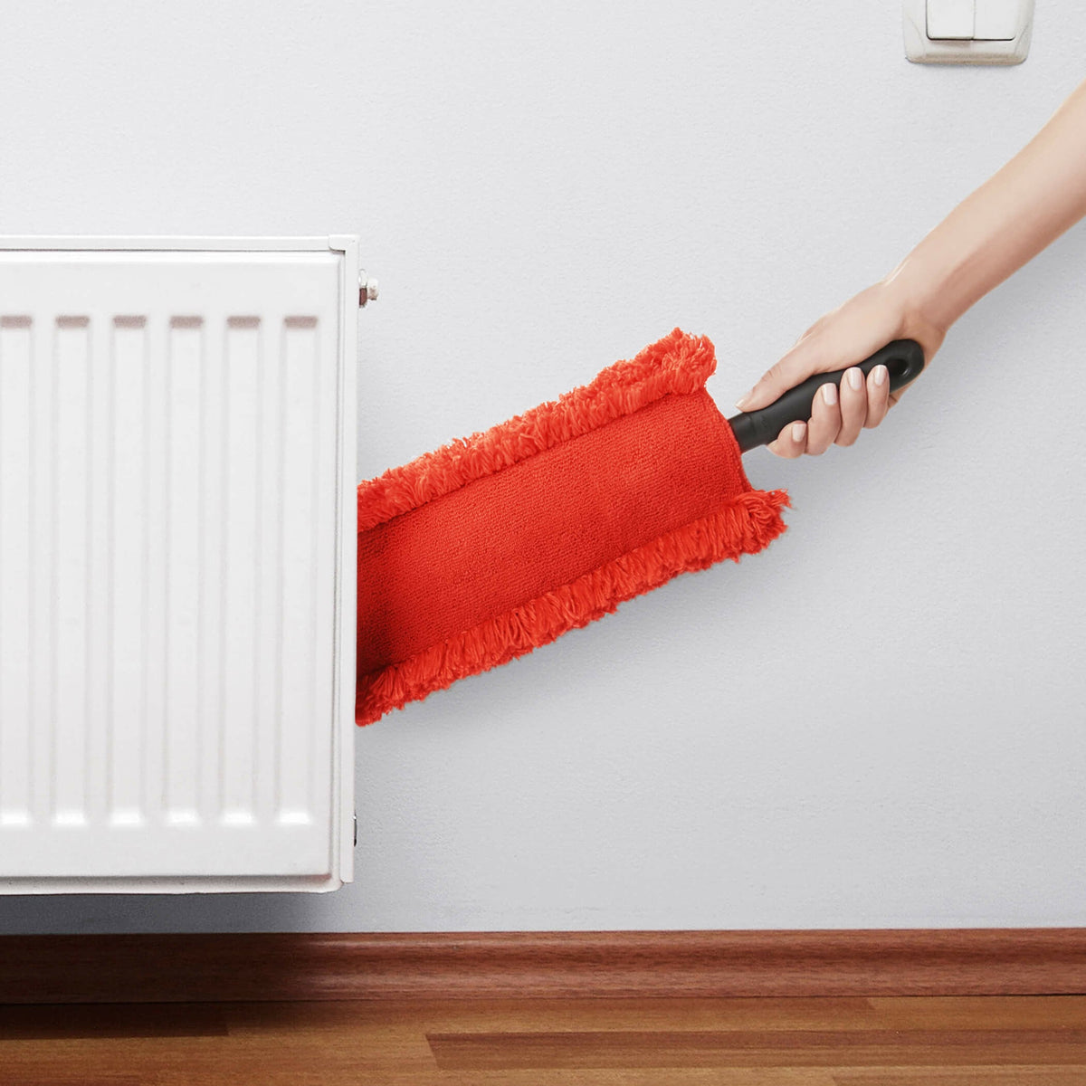 microfiber-under-appliance-duster-j0 gg_1245400_4d_1__1.jpg