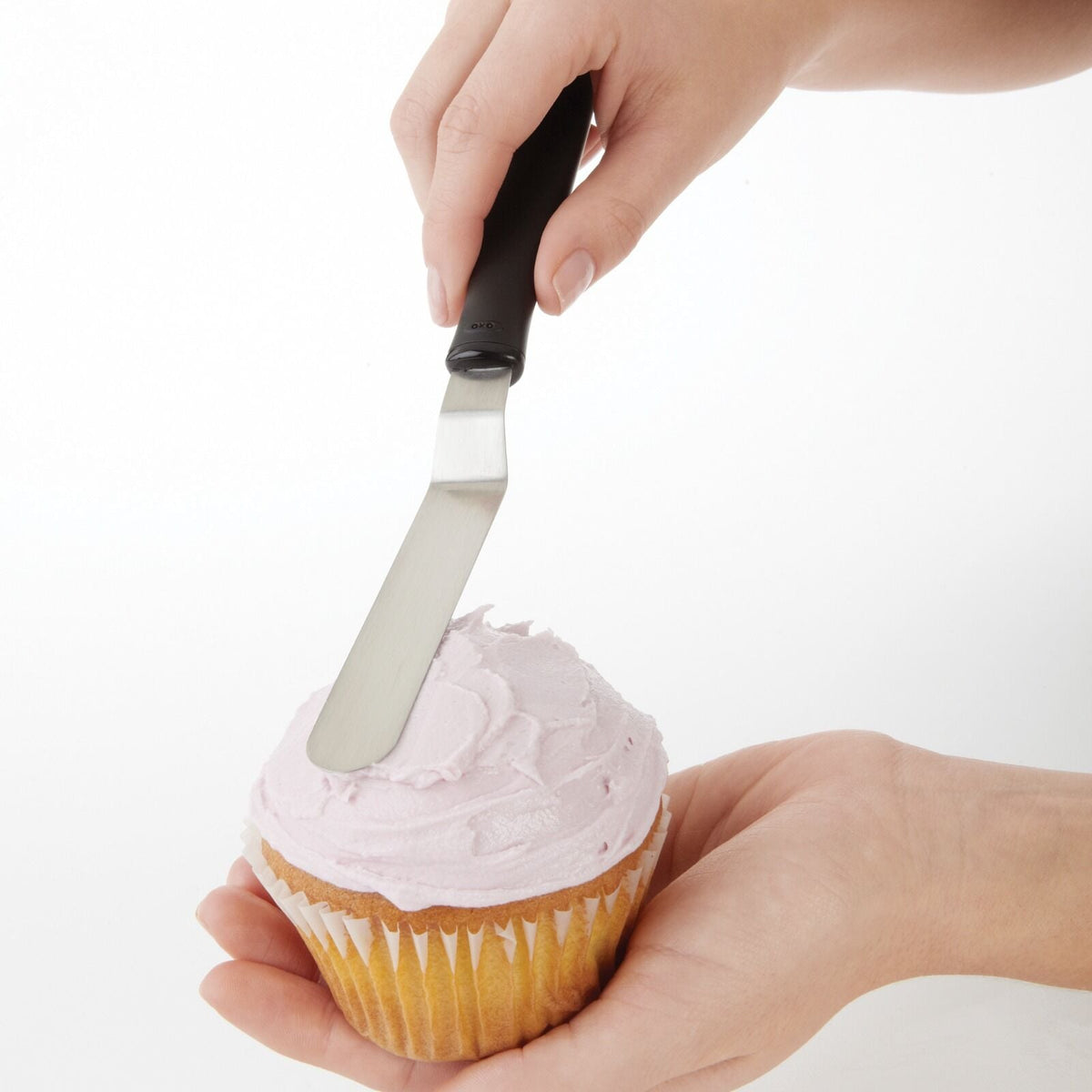 kid-friendly-cupcake-baking-bundle-r1 gg_1248980_2.jpg