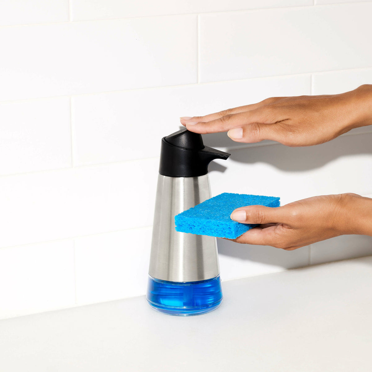 easy-press-soap-dispenser-l0 gg_13144000_4a_main_03_rgb_1_.jpg