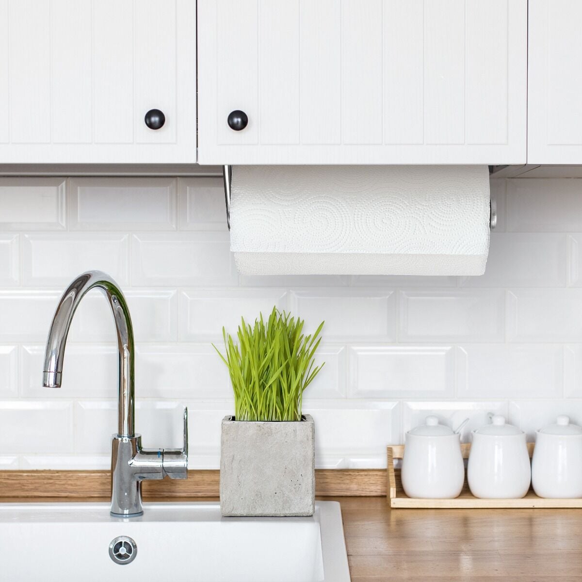 steady-mounted-paper-towel-holder-p6 gg_13245200_9.jpg