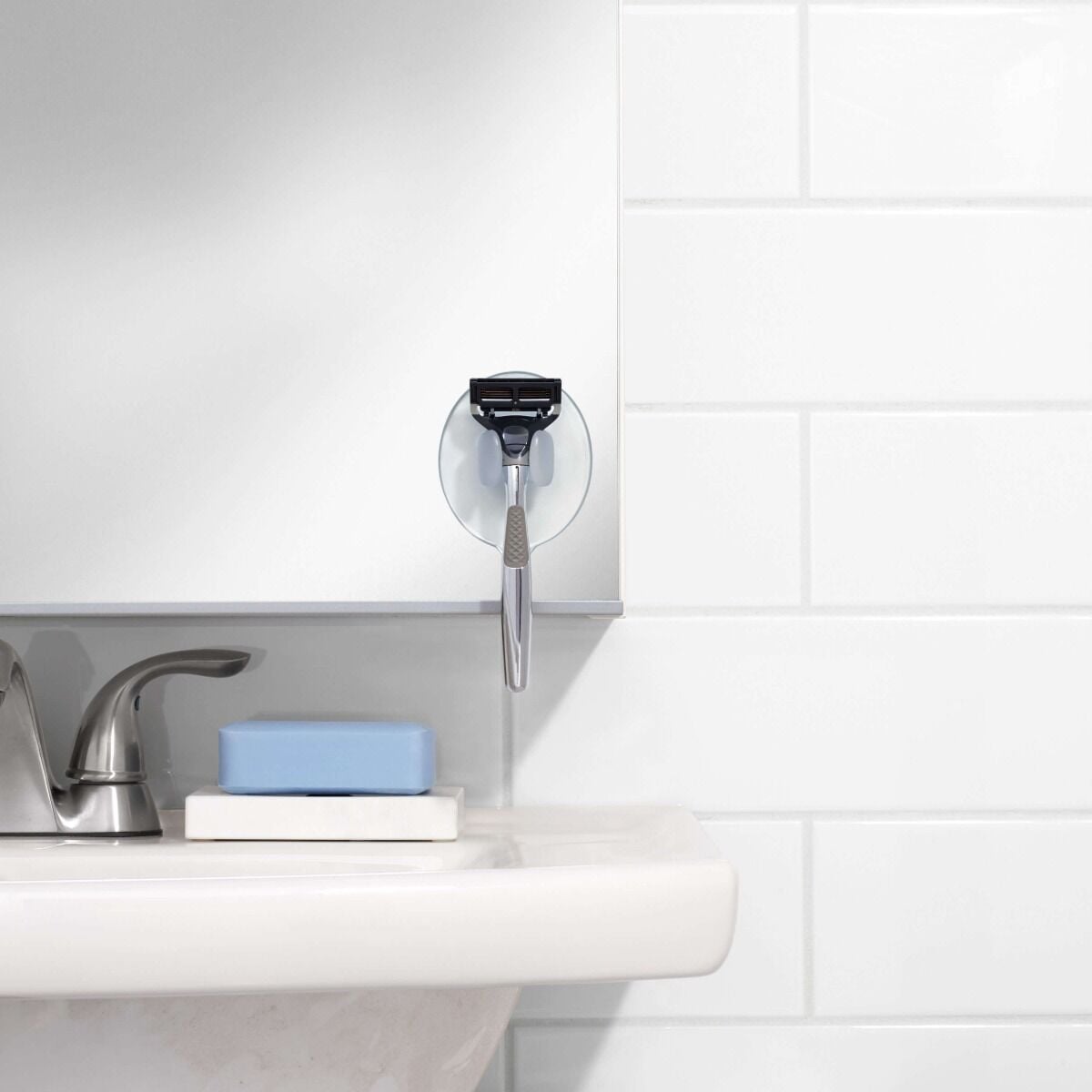 suction-razor-holder-j6 gg_1377400_9c_1_.jpg