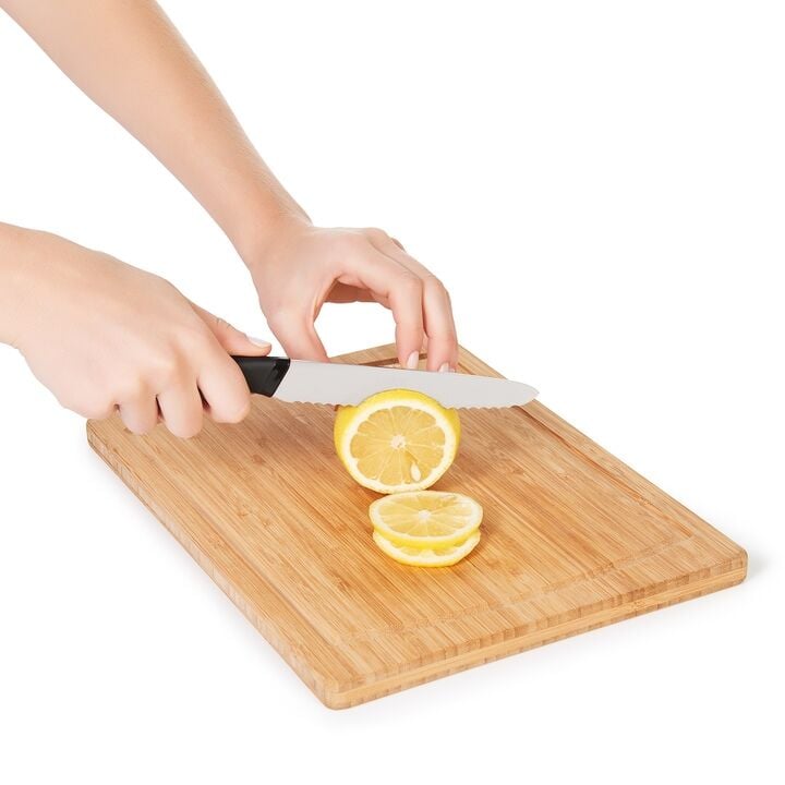 5-serrated-utility-knife-o2 gg_22181_4a.jpg
