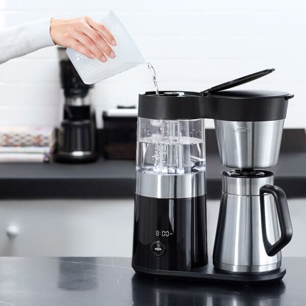 9-cup-coffee-maker-b2 lifestyle3_1.jpg