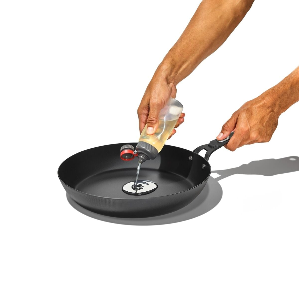 carbon-steel-with-removable-handle-10in-pan-o4 od__2059640001__10incarbonsteelpan_79_p_02_rgb.jpg
