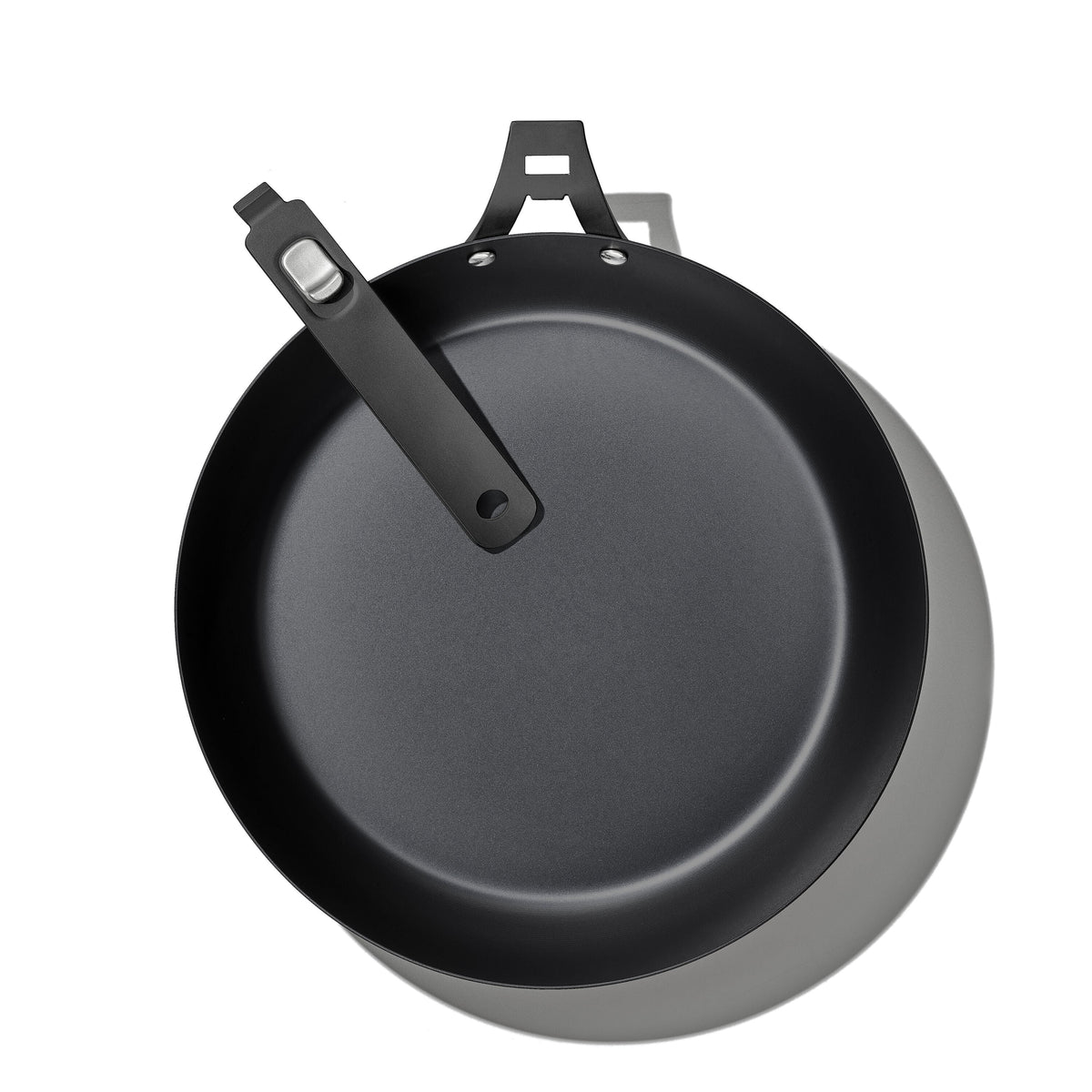 outdoor-12-inch-carbon-steel-pan-with-removable-handle-x8 od__2059650001_12incarbonsteelpan_59_rgb.jpg