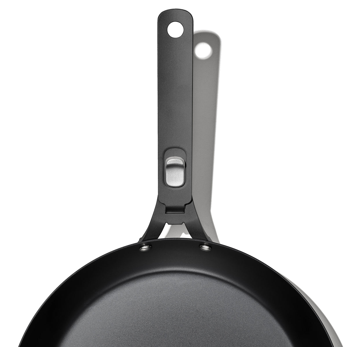 outdoor-12-inch-carbon-steel-pan-with-removable-handle-x8 od__2059650001_12incarbonsteelpan_86_rgb.jpg