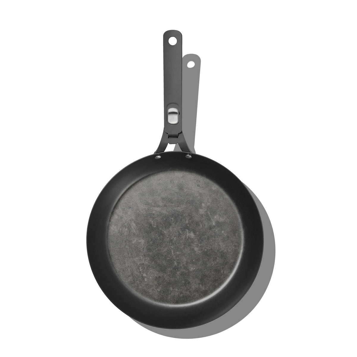 outdoor-12-inch-carbon-steel-pan-with-removable-handle-x8 od__2059650001_12incarbonsteelpan_96_rgb.jpg