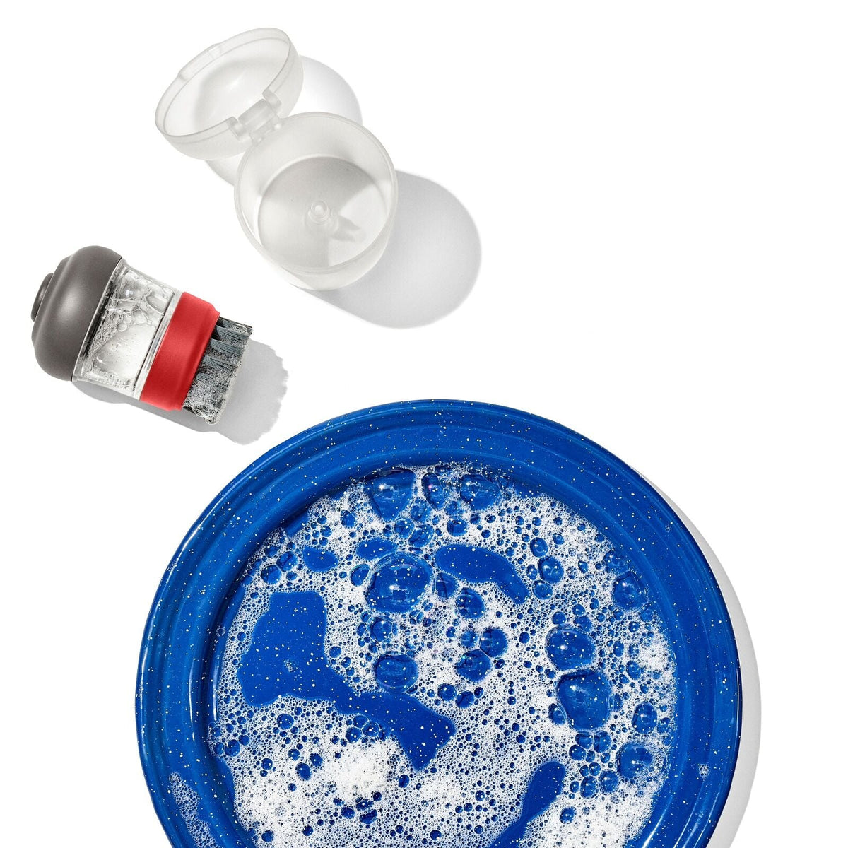 outdoor-soap-dispensing-dish-brush-with-storage-case-p8 odr_9209700_soapdispensingbrush_11.jpg