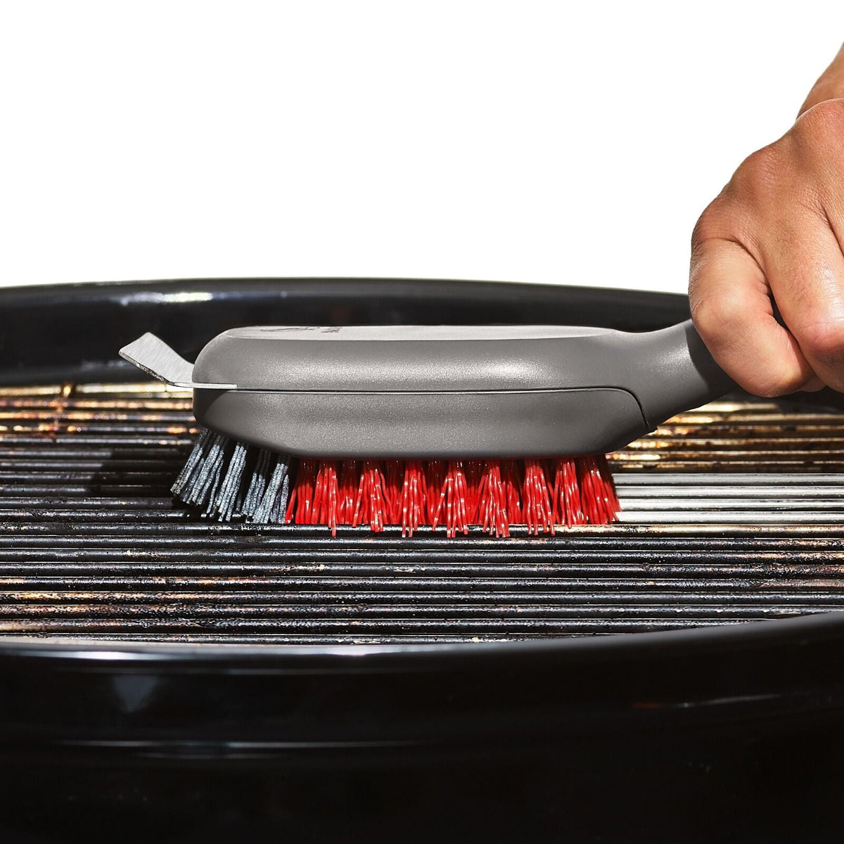outdoor-nylon-grill-brush-set-of-2-replacement-heads-c5 odr_9210900_nylongrillbrushforcoldcleaningrpmheads_pdp_02.jpeg