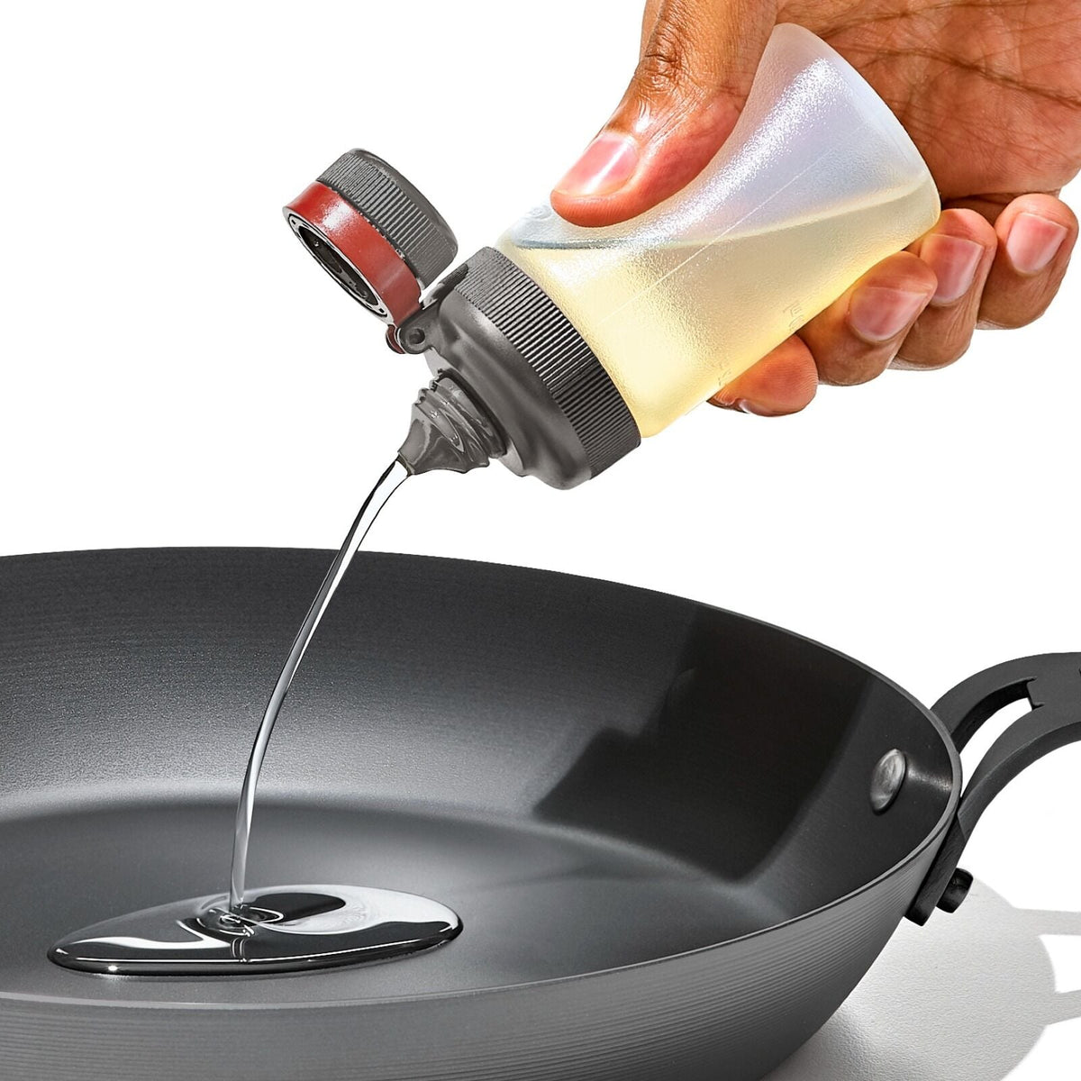 outdoor-7-piece-spice-shaker-and-squeeze-bottle-set-g0 odr_kitchen-prep-spice-sets-condiment_pdp_09.jpeg