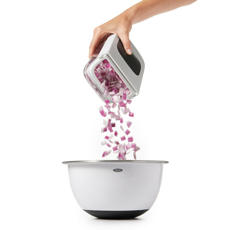vegetable-chopper-with-easy-pour-opening-j3 onion_4.jpg