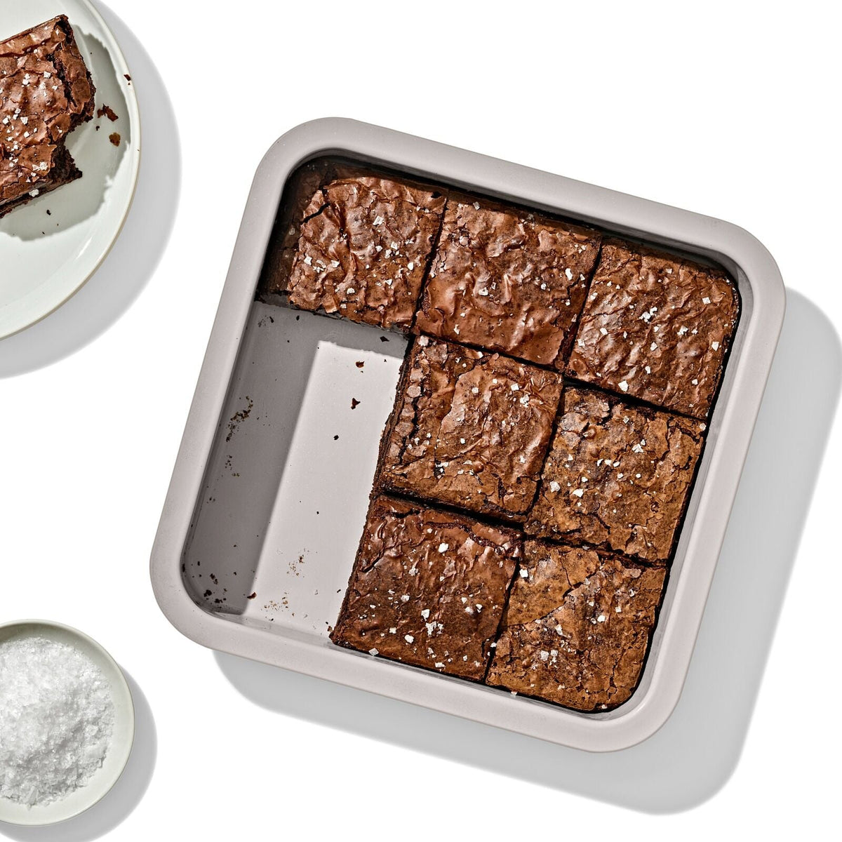 non-stick-pro-ceramic-coated-metal-bakeware-9-square-cake-pan-c7 oxo_9in-square-cake-pan_pdp_01.jpg