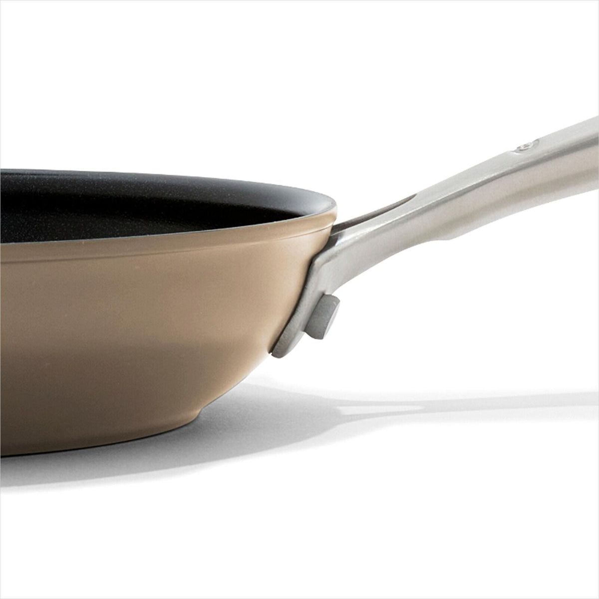 enhanced-non-stick-8-inch-frypan-p6 oxo_cc010457-001_enhanced-nonstick-8in-fry-pan-biscuit_pdp_03.jpg