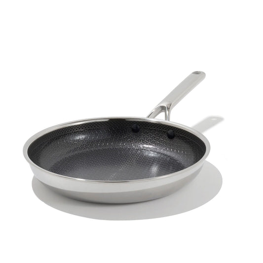 trident-hybrid-non-stick-stainless-steel-10-in-fry-pan-o2 oxo_cc010462-001_trident-10in-fry-pan_02.jpg